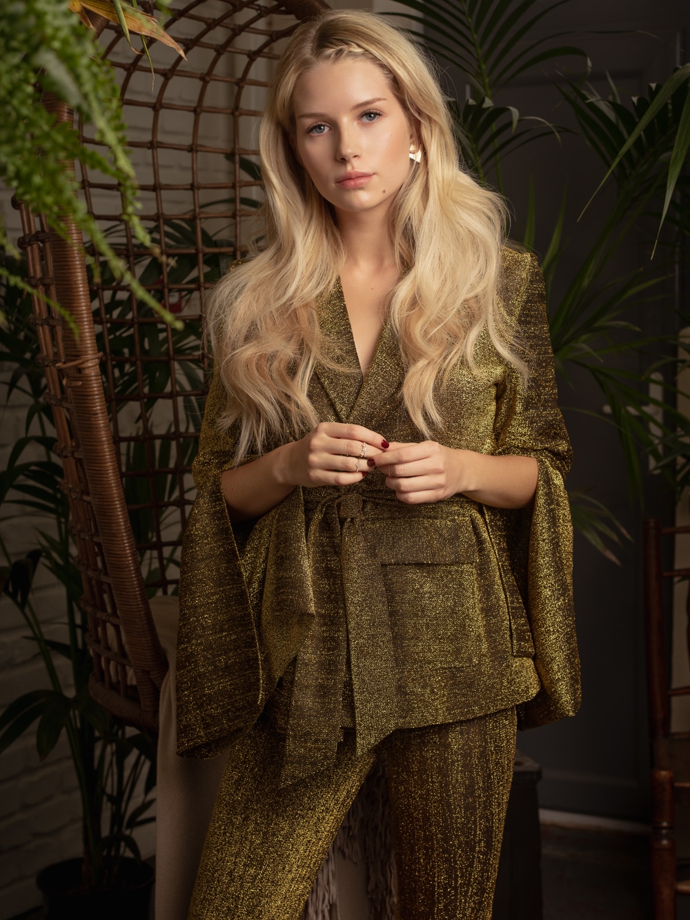 Lottie Moss by Anna Zesiger for Elle Bulgaria October 2018