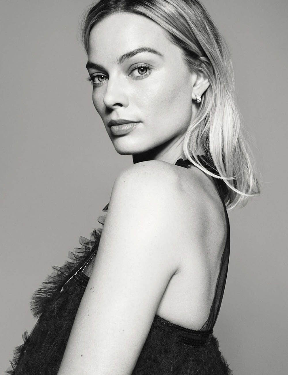Margot Robbie covers Elle France February 15th, 2019 by Liz Collins