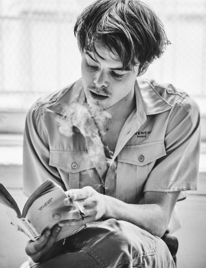 Hero Fiennes-Tiffin, Mark Ronson and Charlie Heaton cover VMan Spring ...