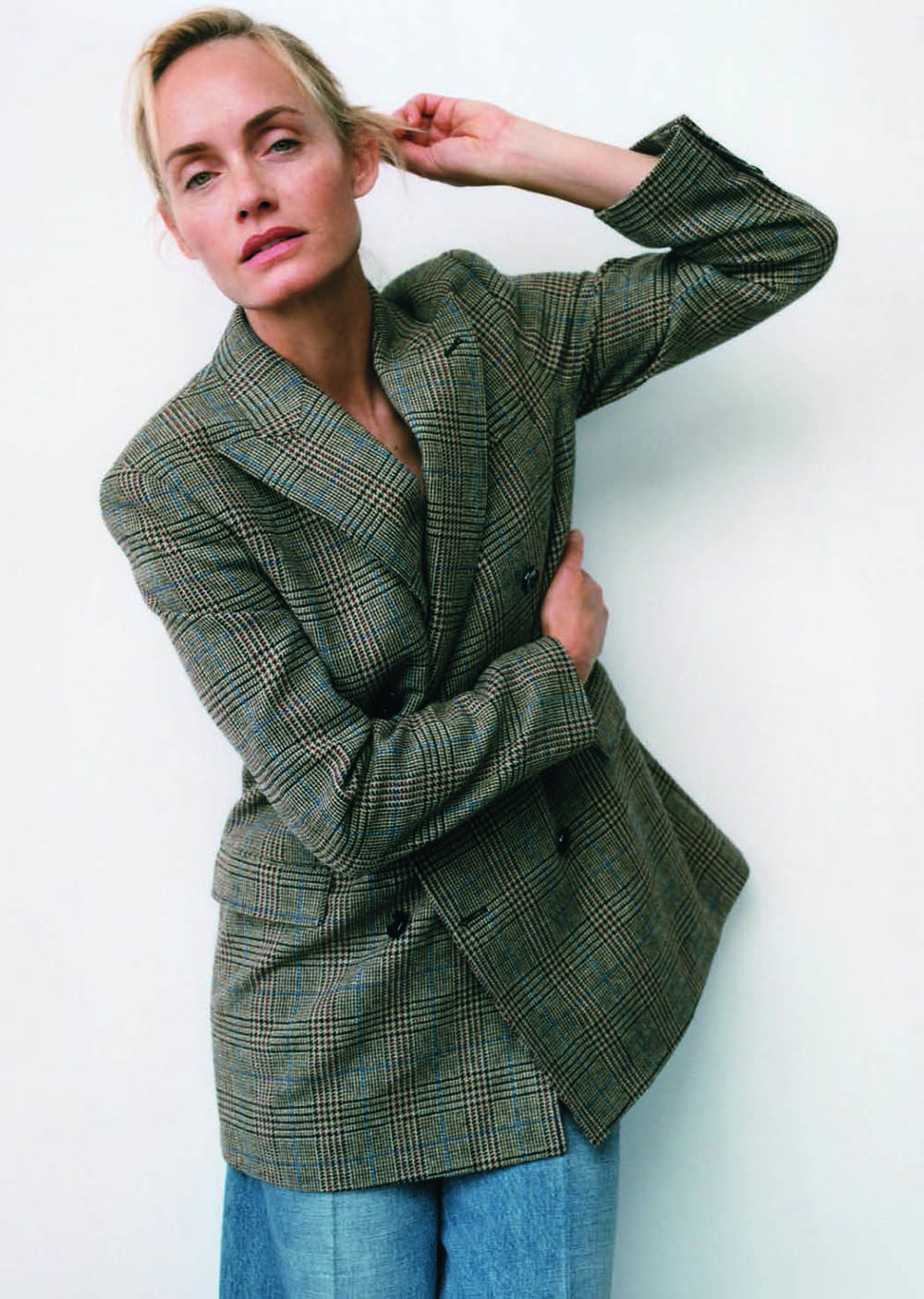 Amber Valletta by Zoë Ghertner for Vogue Poland November 2019