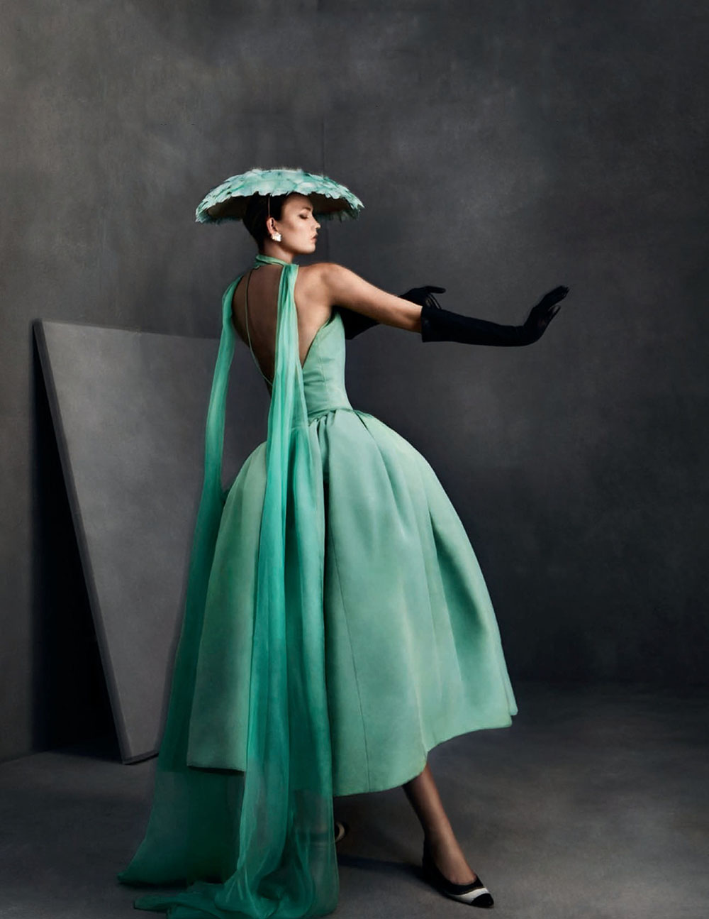 Karlie Kloss covers Vogue Spain December 2019 by Txema Yeste