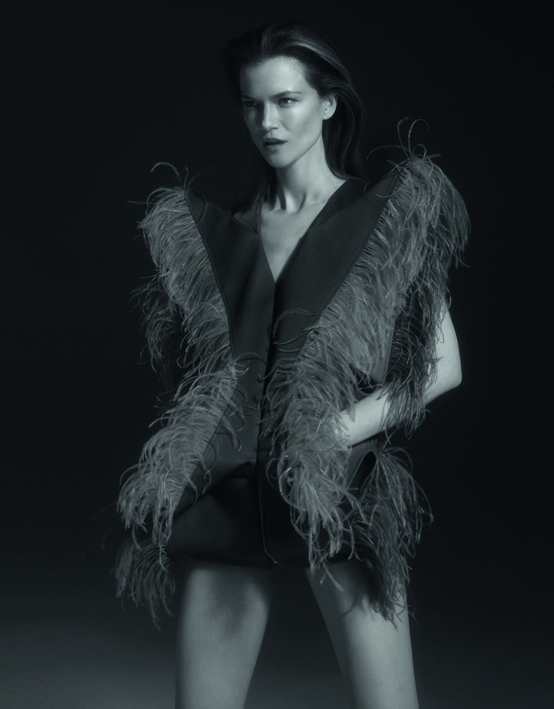 Kasia Struss by Magda Wunsche & Aga Samsel for Vogue Poland March 2020