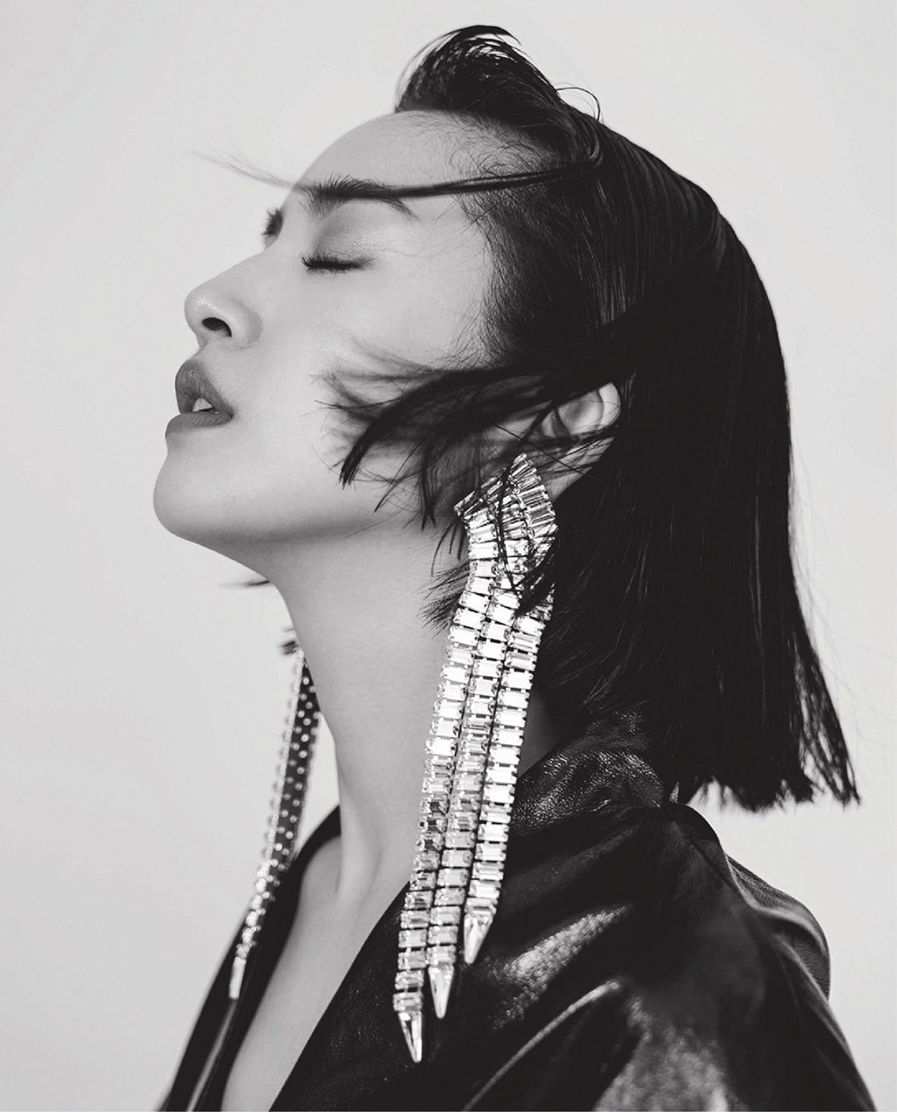 Ariel Lin covers Vogue Taiwan October 2020 by Ming-Shih Chiang