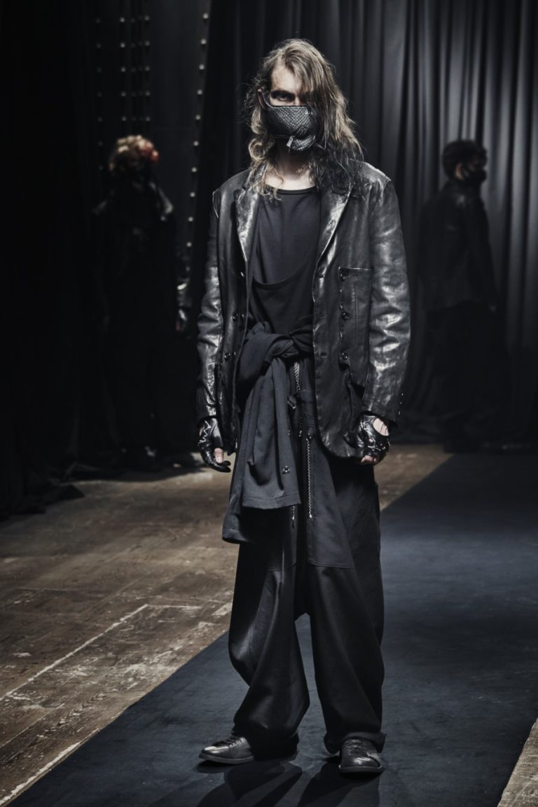 Yohji Yamamoto Fall/Winter 2021 - Paris Fashion Week Men’s ...