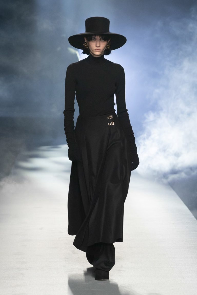 Alberta Ferretti Fall/Winter 2021 - Milan Fashion Week - fashionotography