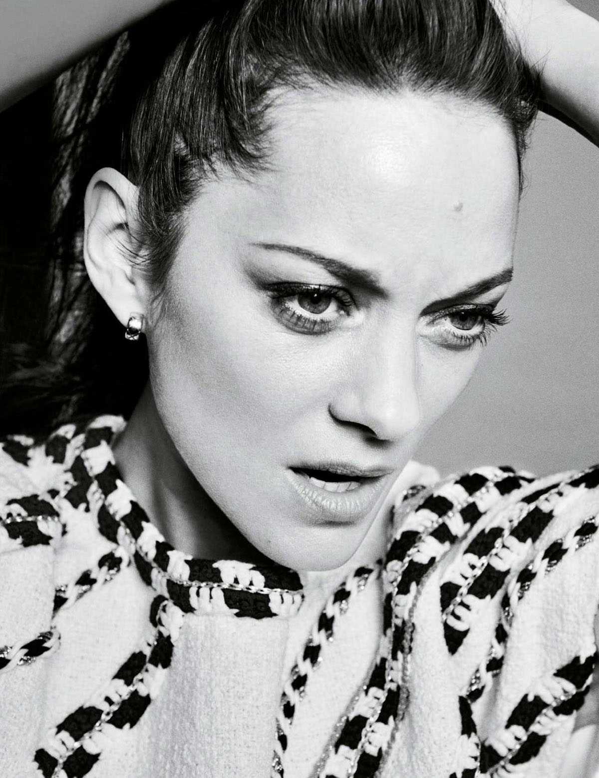 Marion Cotillard covers Elle France July 9th, 2021 by Jan Welters
