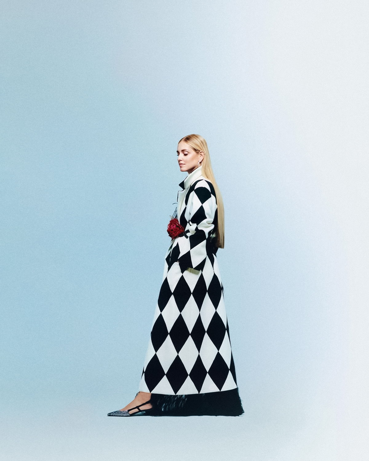 Chiara Ferragni covers Vogue Italia October 2021 by Scandebergs