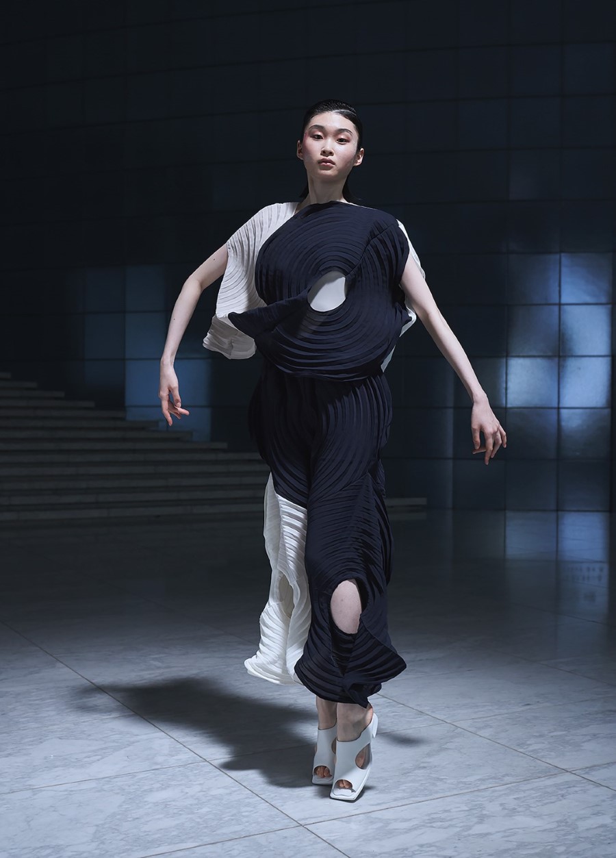 Issey Miyake Spring Summer 2022 - Paris Fashion Week