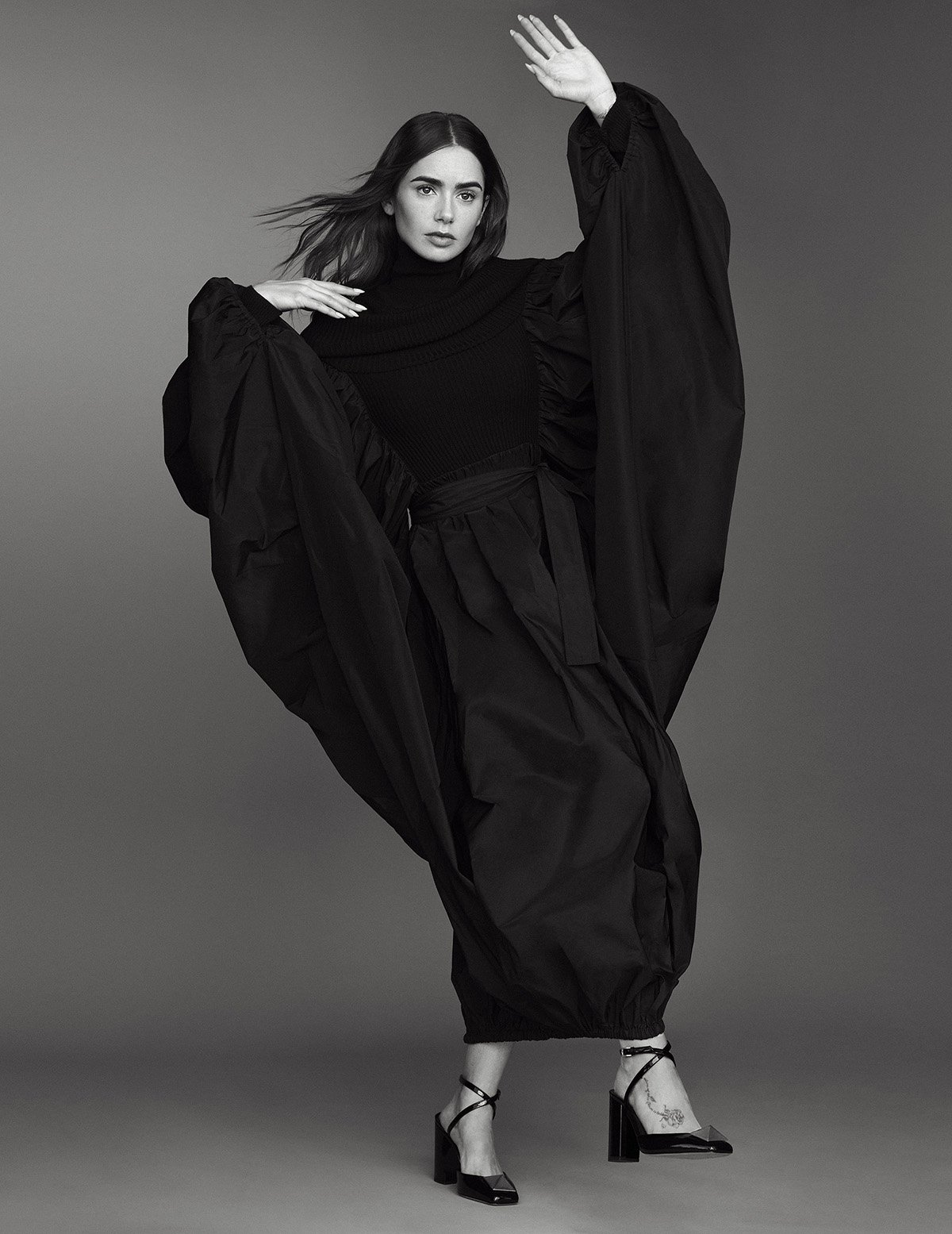 Lily Collins covers El País Semanal December 26th, 2021 by Thomas WhitesideLily Collins covers El País Semanal December 26th, 2021 by Thomas Whiteside