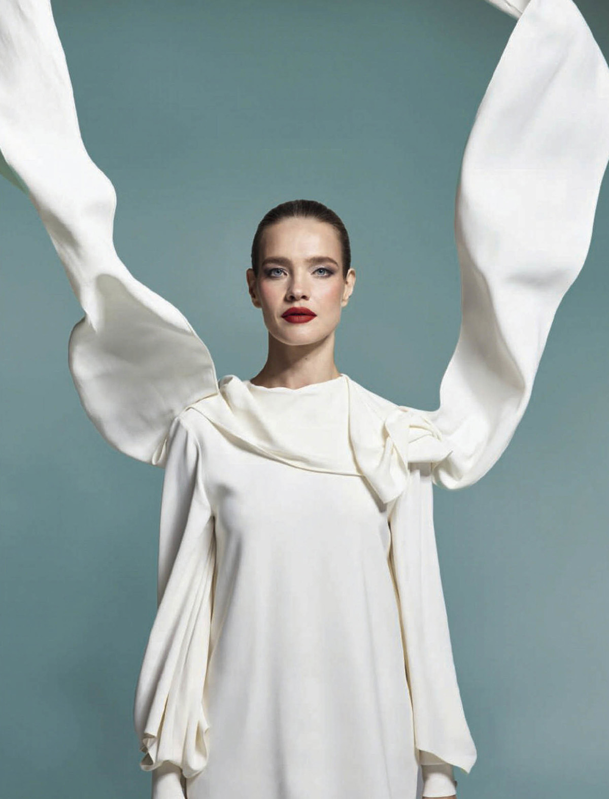 Natalia Vodianova covers Harper’s Bazaar Spain January 2022 by Nicolas Valois