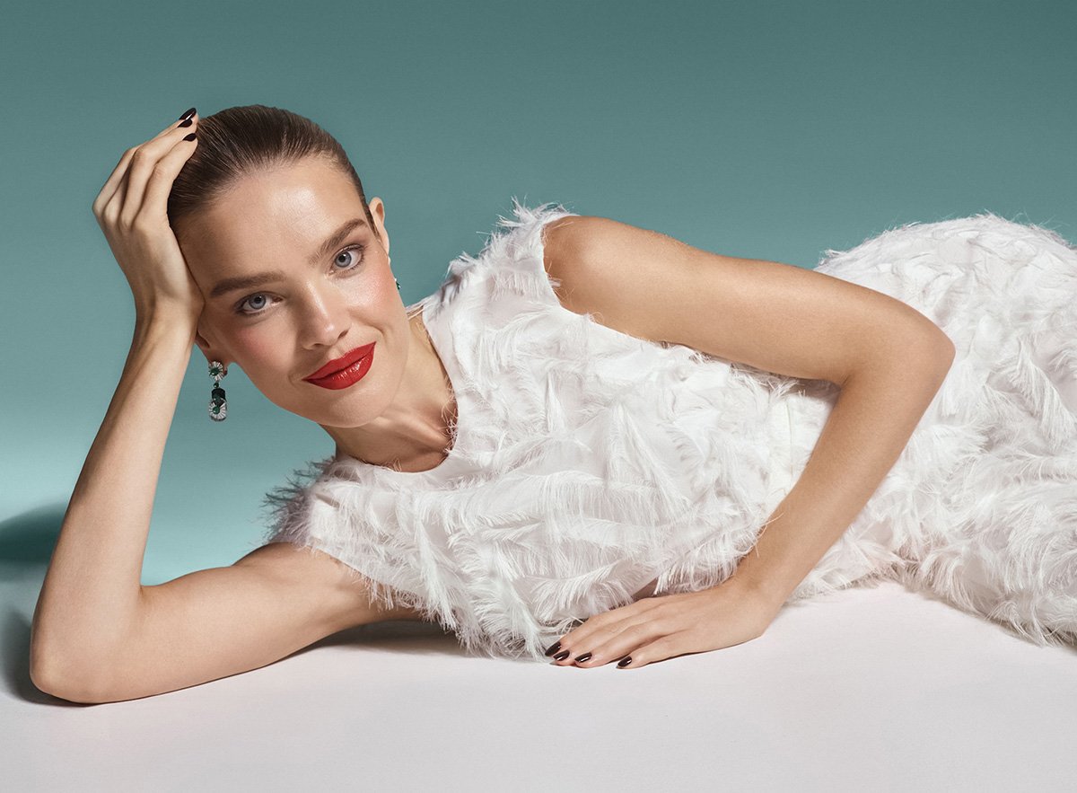 Natalia Vodianova covers Harper’s Bazaar Spain January 2022 by Nicolas Valois