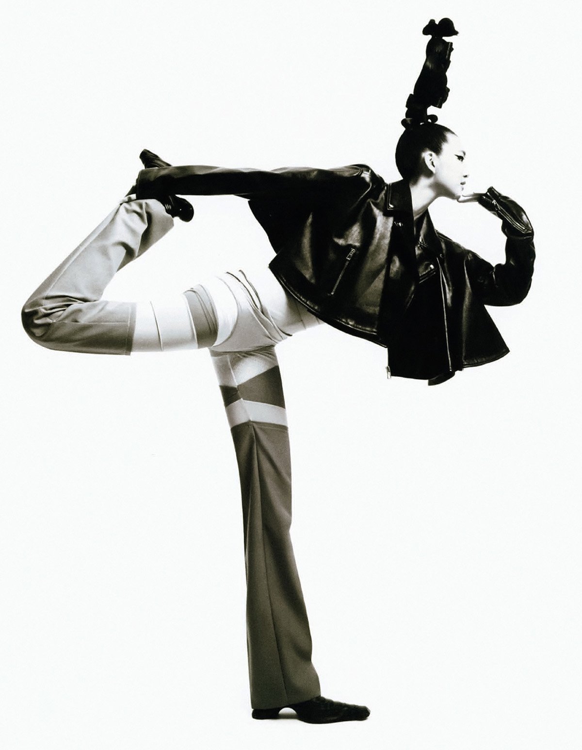 ''Triumph of A Heart'' by Leslie Zhang for Vogue China February 2022