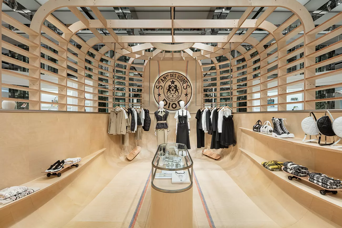 Dior opens a monumental ephemeral complex in Seongsu-dong, Seoul