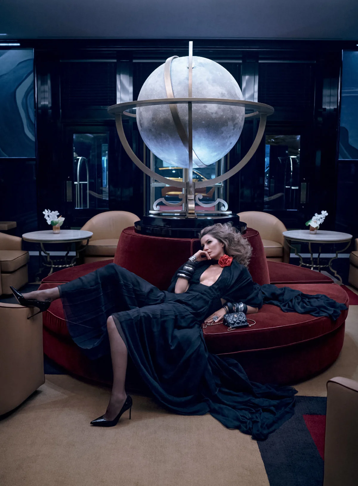 Gisele Bündchen covers British Vogue June 2022 by Steven Meisel