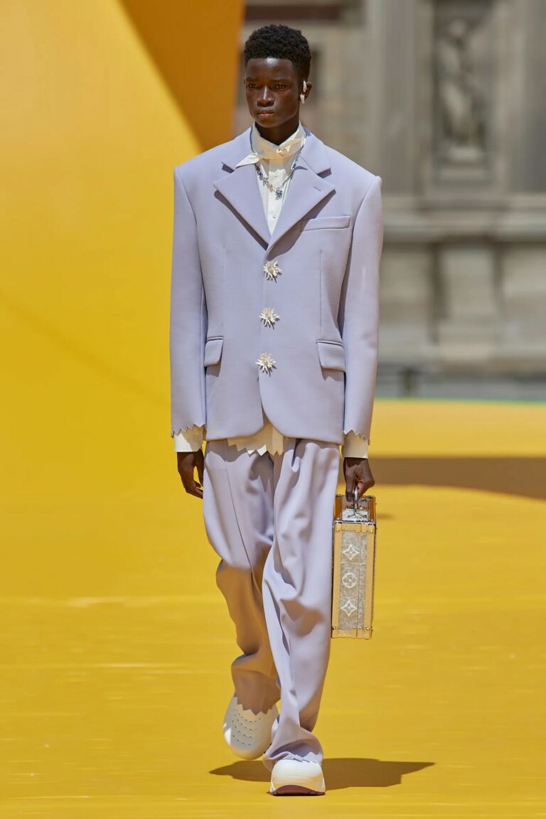 Louis Vuitton Spring/Summer 2022 Campaign - fashionotography
