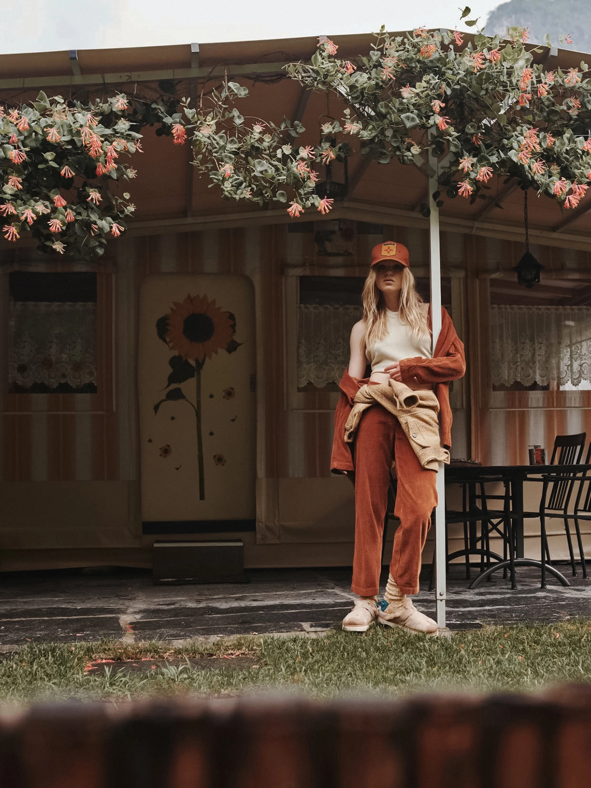 Tes Linnenkoper by Alessio Albi for Elle Italia September 22nd, 2022