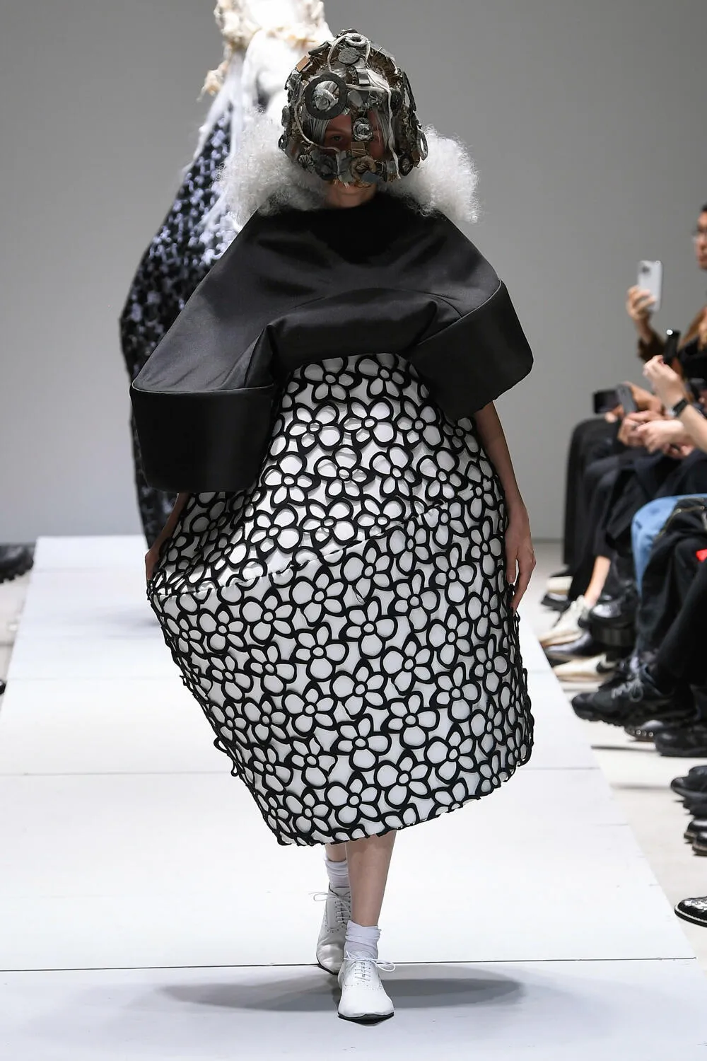 Comme des Garçons Spring Summer 2023 - Paris Fashion Week