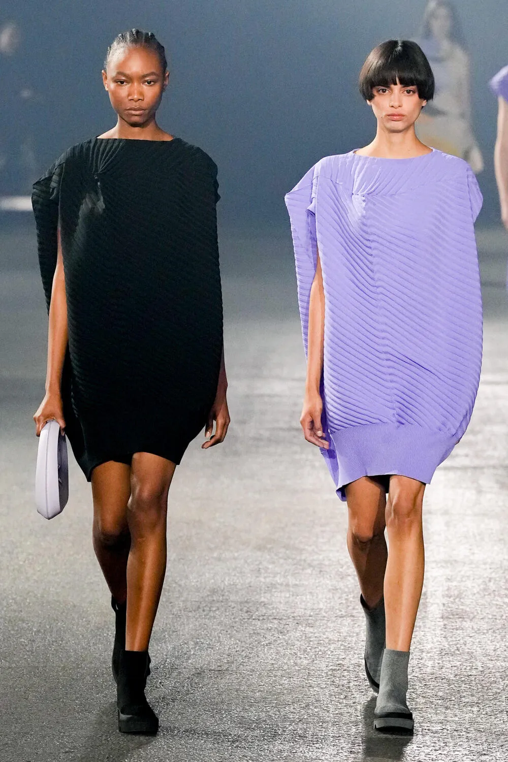 Issey Miyake Spring Summer 2023 - Paris Fashion Week