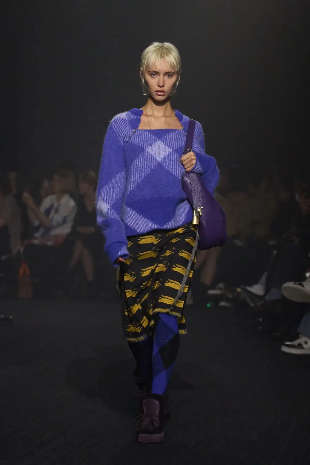Burberry Fall-Winter 2023 - London Fashion Week