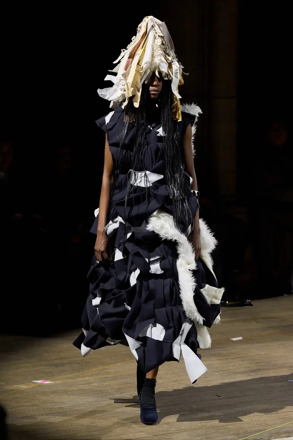 Comme des Garçons Fall-Winter 2023 - Paris Fashion Week