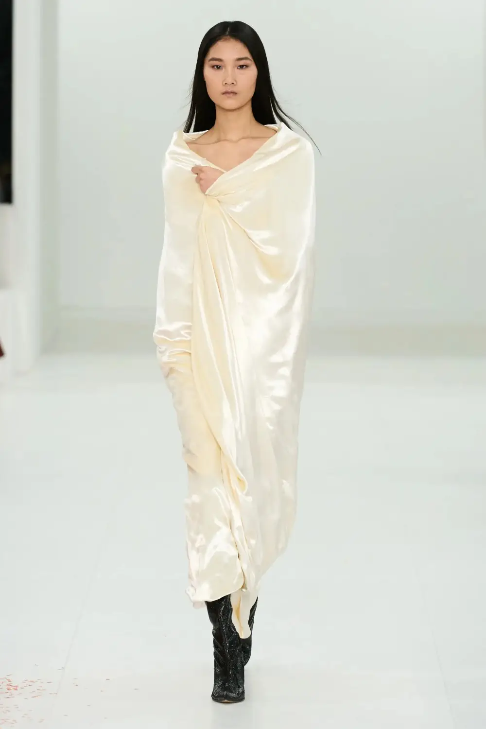 Loewe Fall-Winter 2023 - Paris Fashion Week