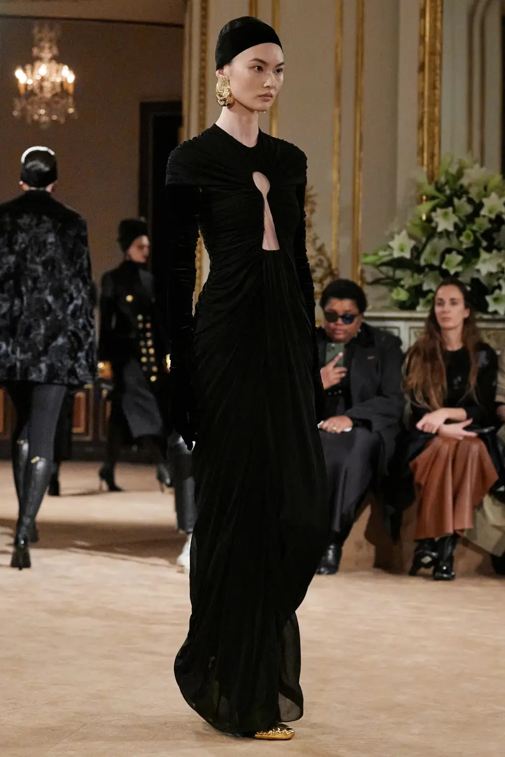 Schiaparelli Fall-Winter 2023 - Paris Fashion Week