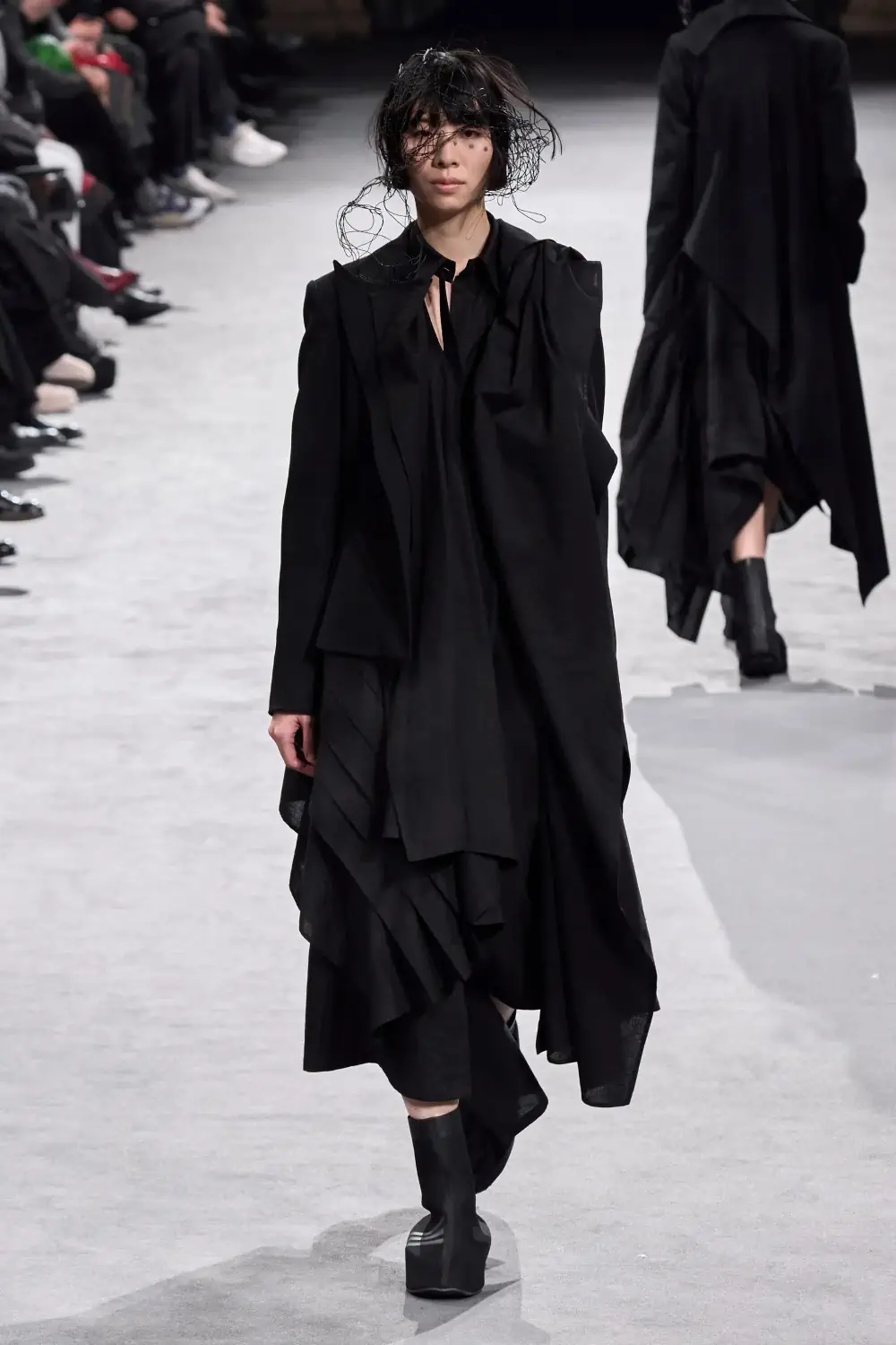 Yohji Yamamoto Fall-Winter 2023 - Paris Fashion Week