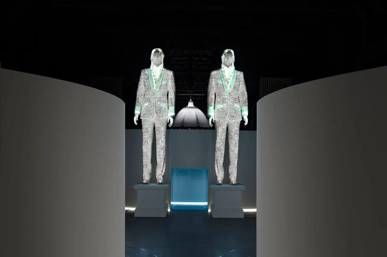 Gucci Cosmos: Unveiling iconic designs in a spectacular Shanghai showcase