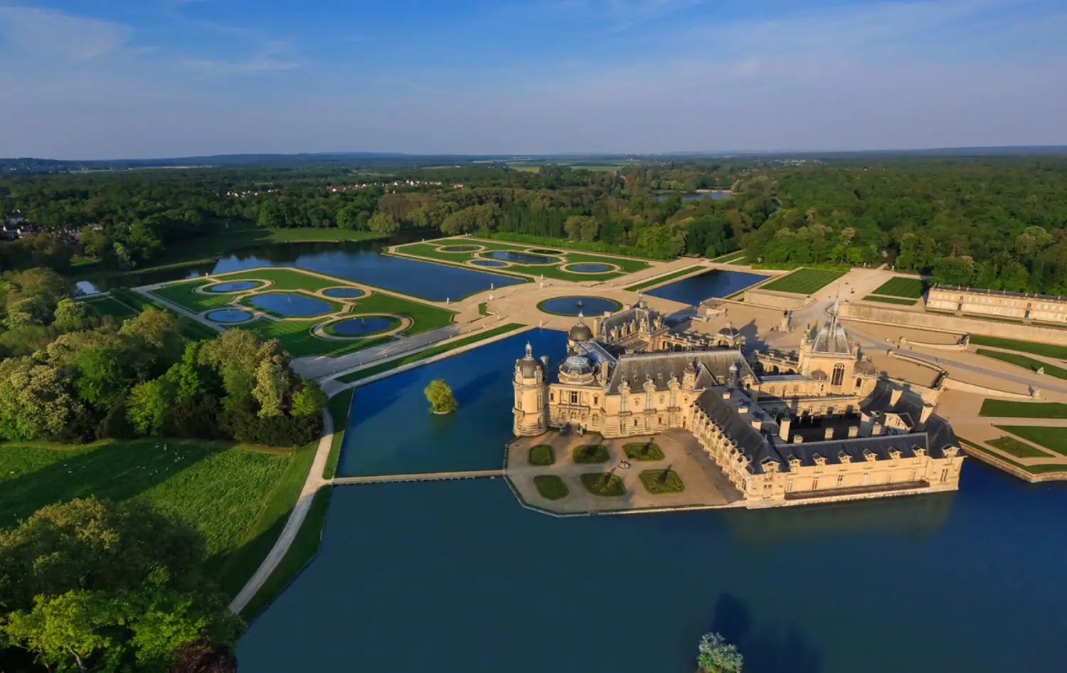 Valentino's Fall-Winter 2023 Haute Couture collection set to dazzle at Château de Chantilly