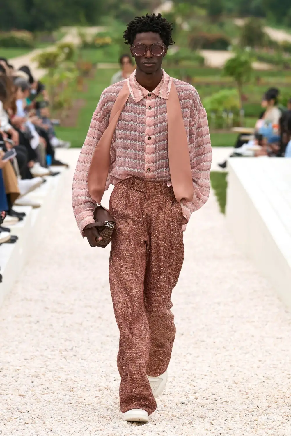 Louis Vuitton SS20 Menswear  Crochet fashion, Knit fashion