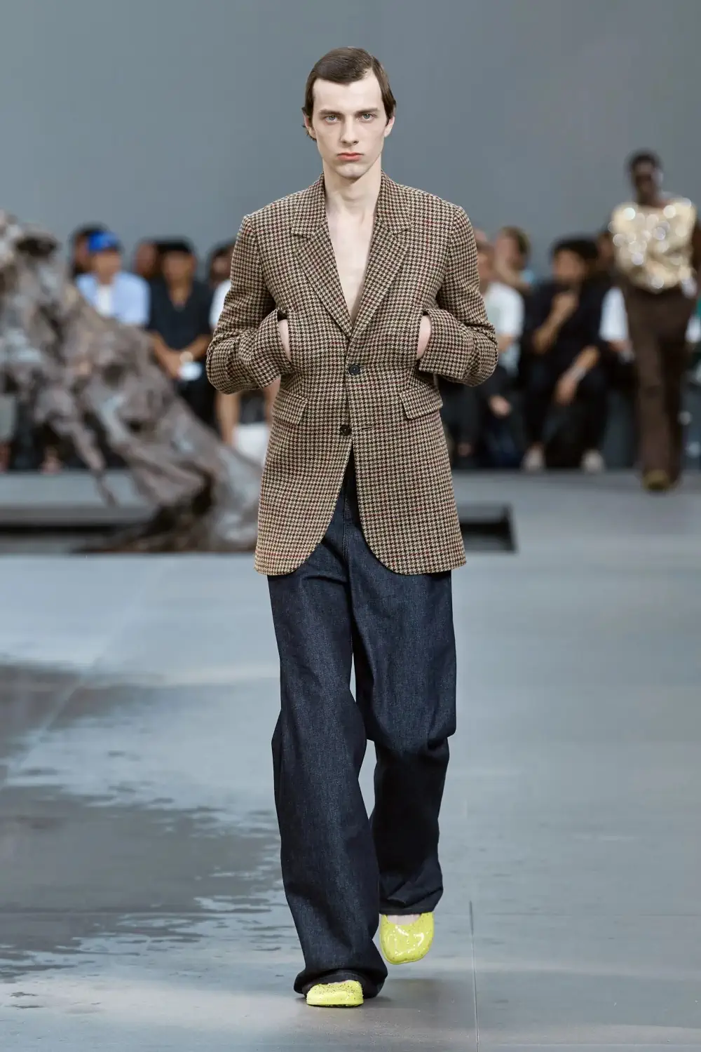 Loewe Spring/Summer 2024 - Paris Fashion Week Men’s - fashionotography