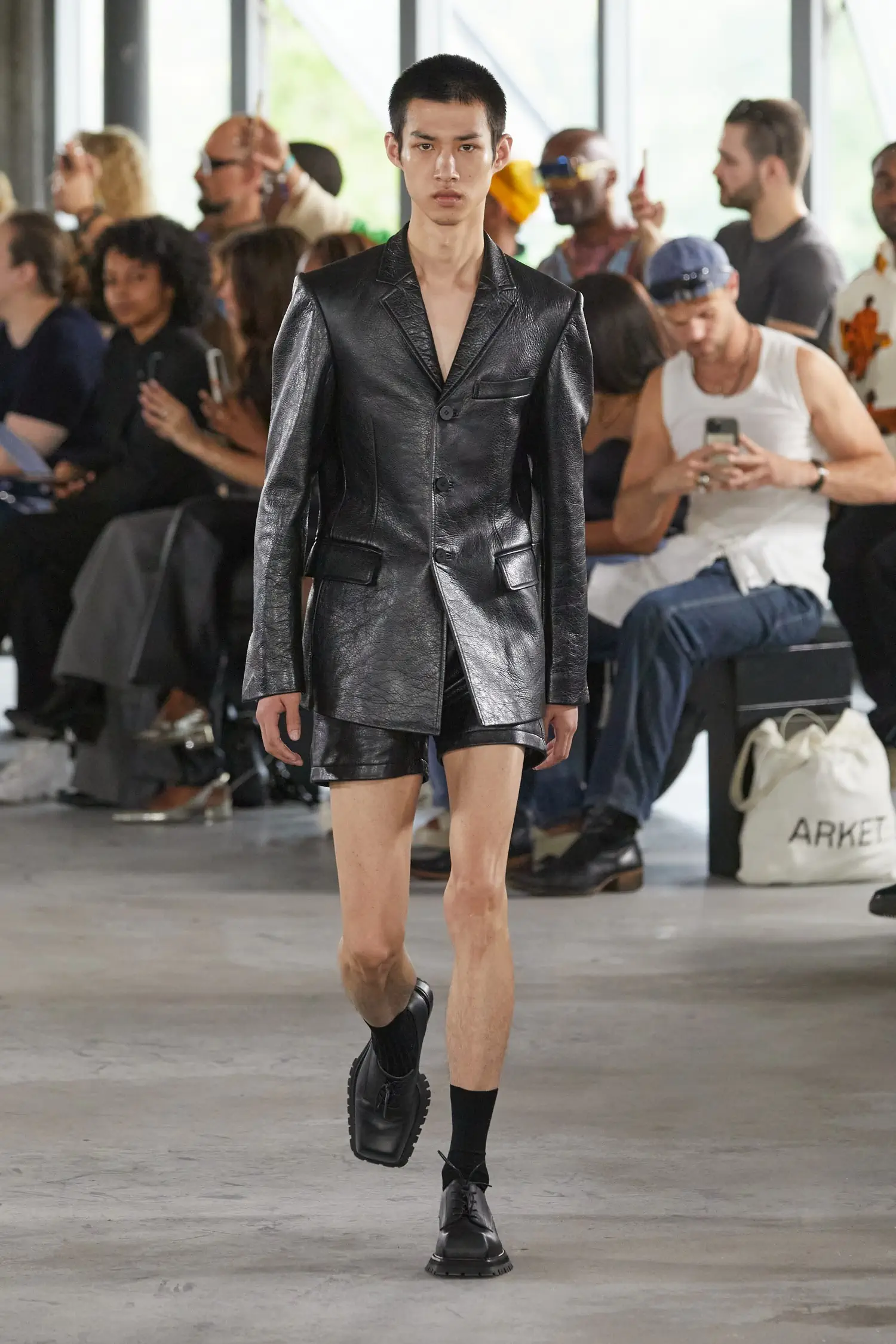 Sean Suen Spring-Summer 2024 - Paris Fashion Week Men’s