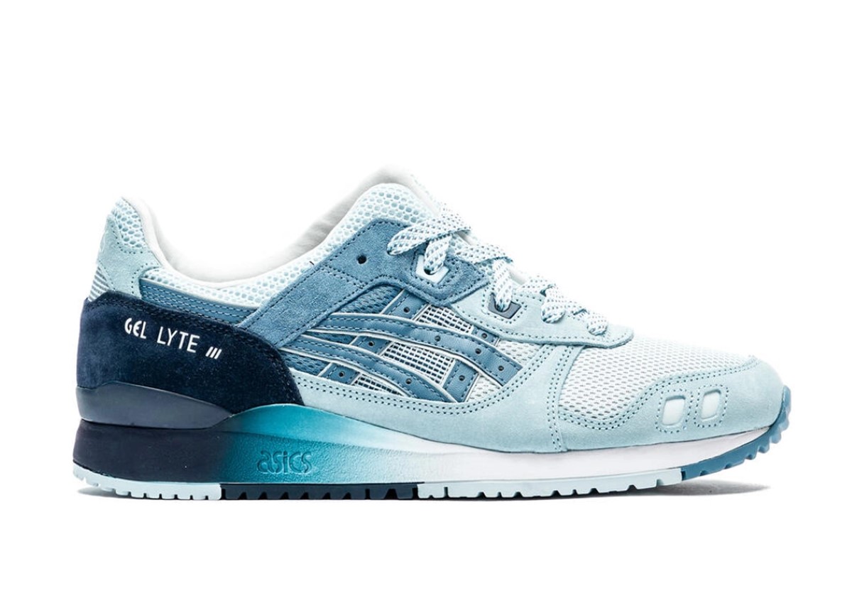 The Asics Gel-Lyte III welcomes "Arctic Sky" and "Simply Taupe" to its Summer collection