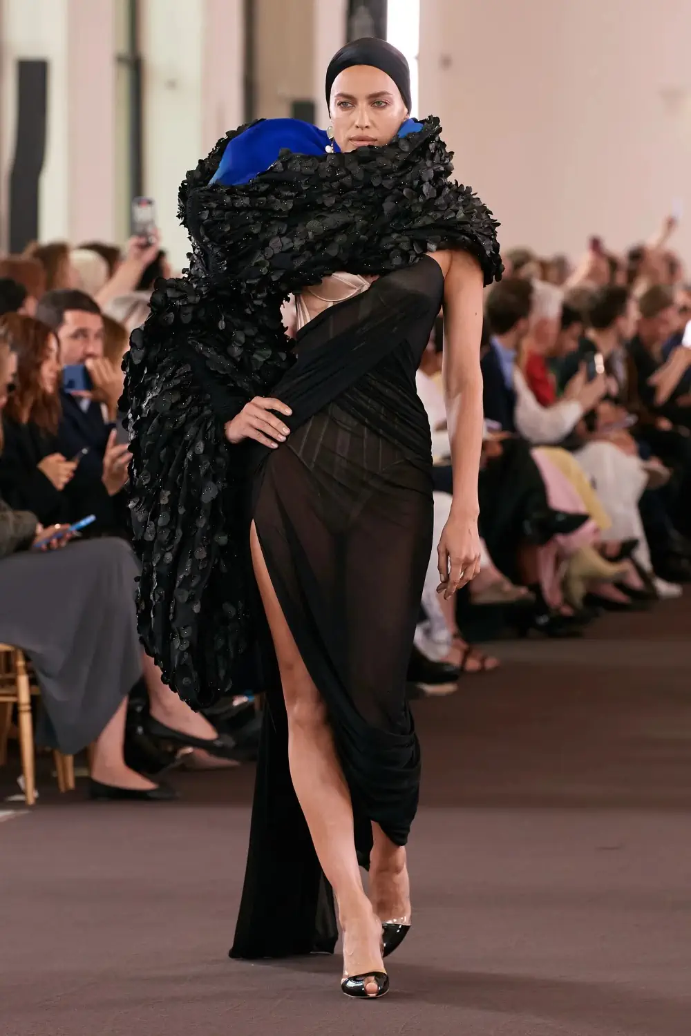 Schiaparelli Haute Couture Fall/Winter 2023 - fashionotography