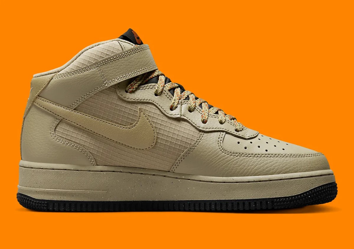 Winter 2023 welcomes the Nike Air Force 1 Mid's chilly rendition