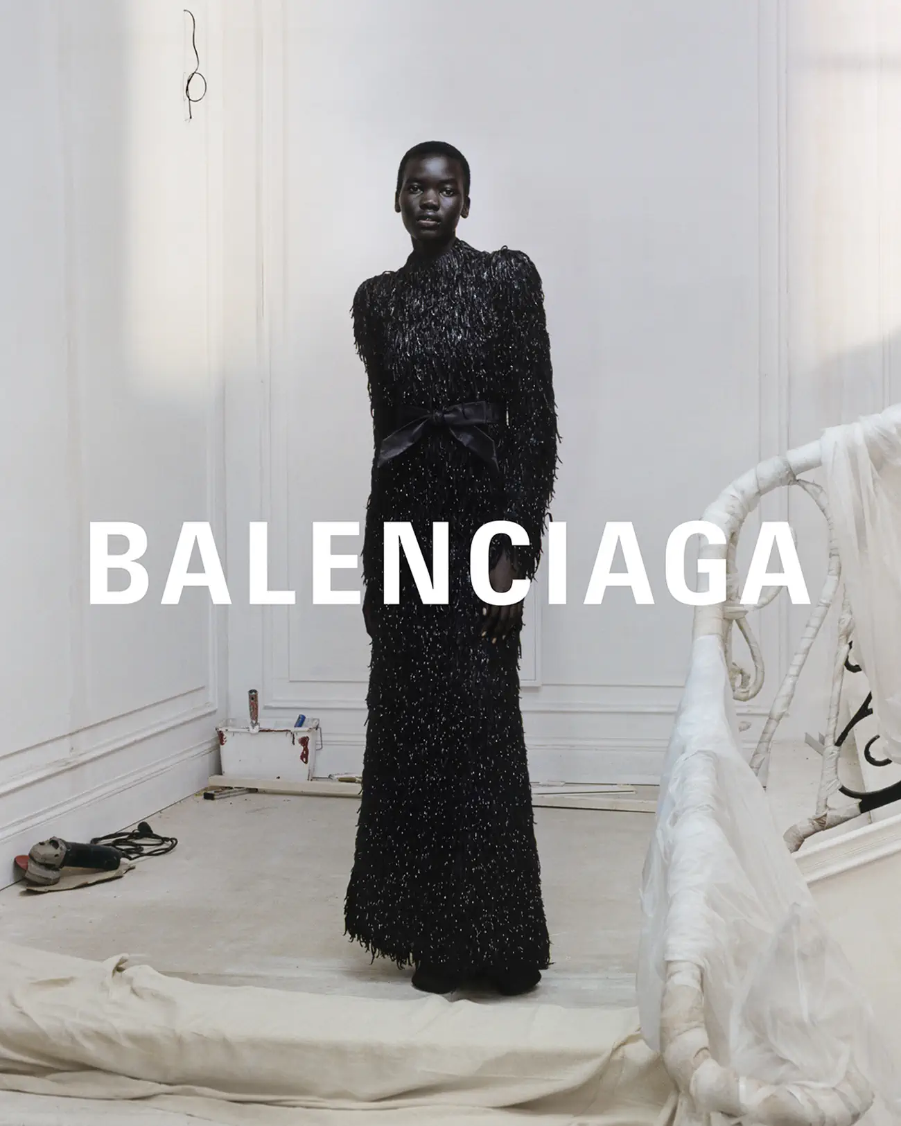 Balenciaga Fall/Winter 2023 unleashes fashion alchemy at historic Paris ...