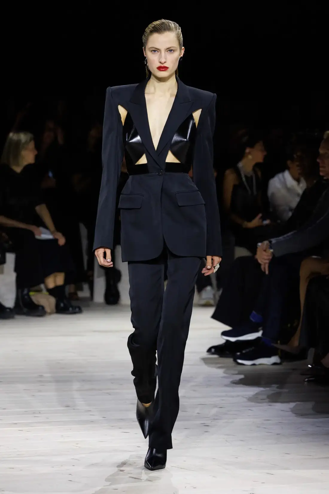 Alexander McQueen Spring-Summer 2024 - Paris Fashion Week