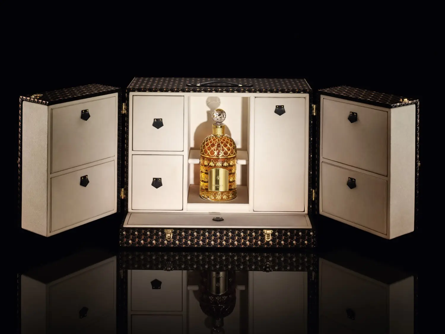 Moynat x Guerlain unites in an unmatched timeless union