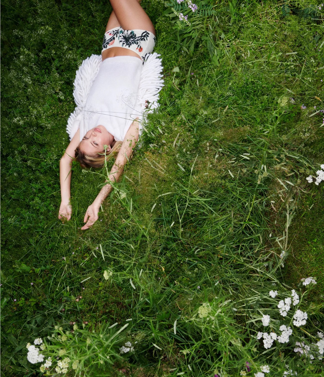 Lila Moss by Larissa Hofmann for Vogue Global November 2023