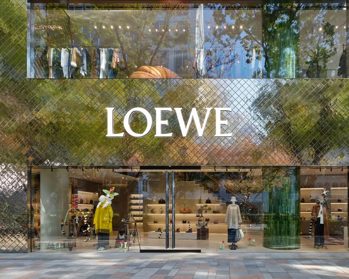 Loewe's Tokyo boutique celebrates nature and art in style - fashionotography