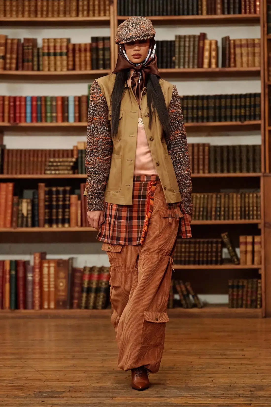 Anna Sui Fall/Winter 2024 - New York Fashion Week - fashionotography