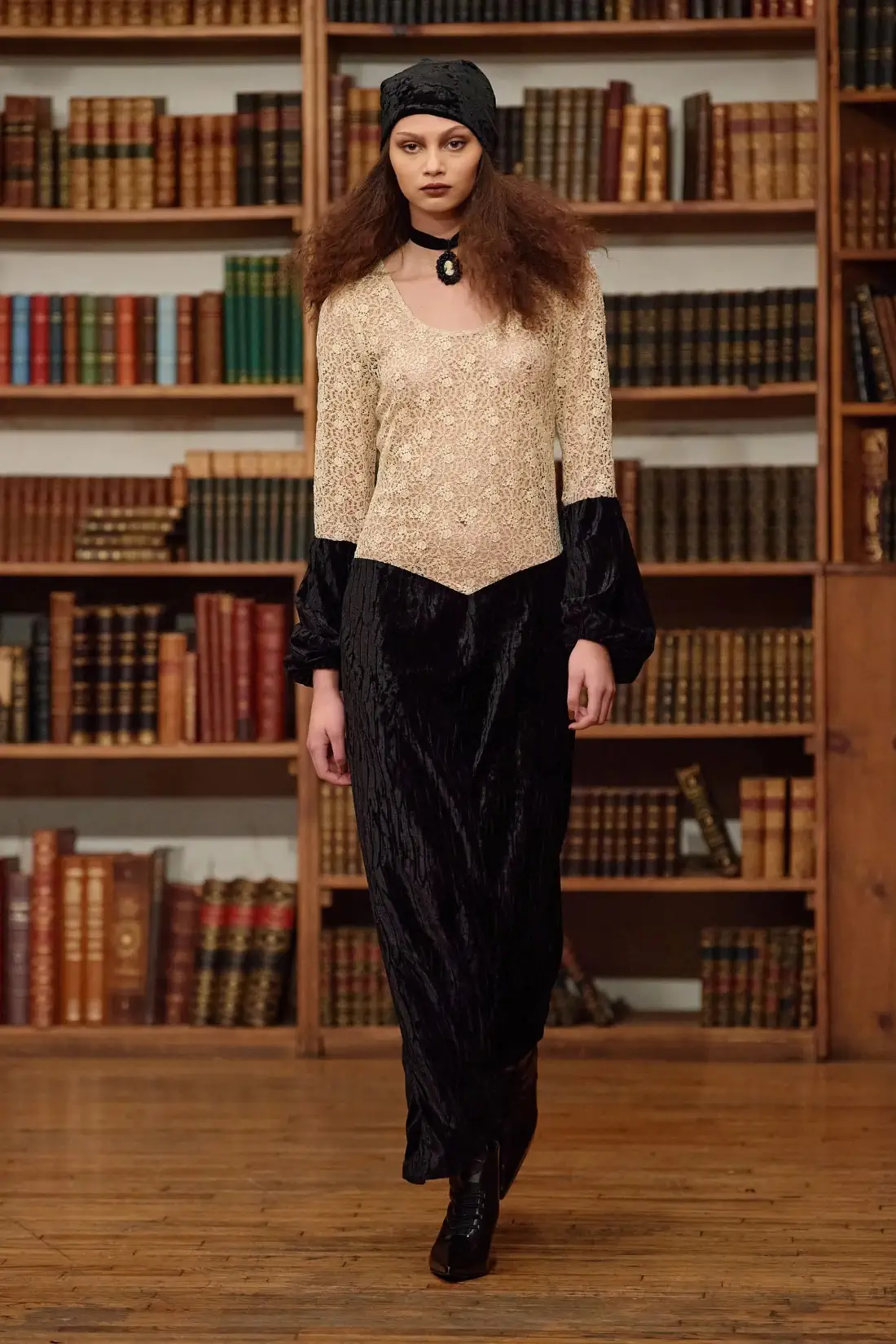 Anna Sui Fall/Winter 2024 - New York Fashion Week - fashionotography