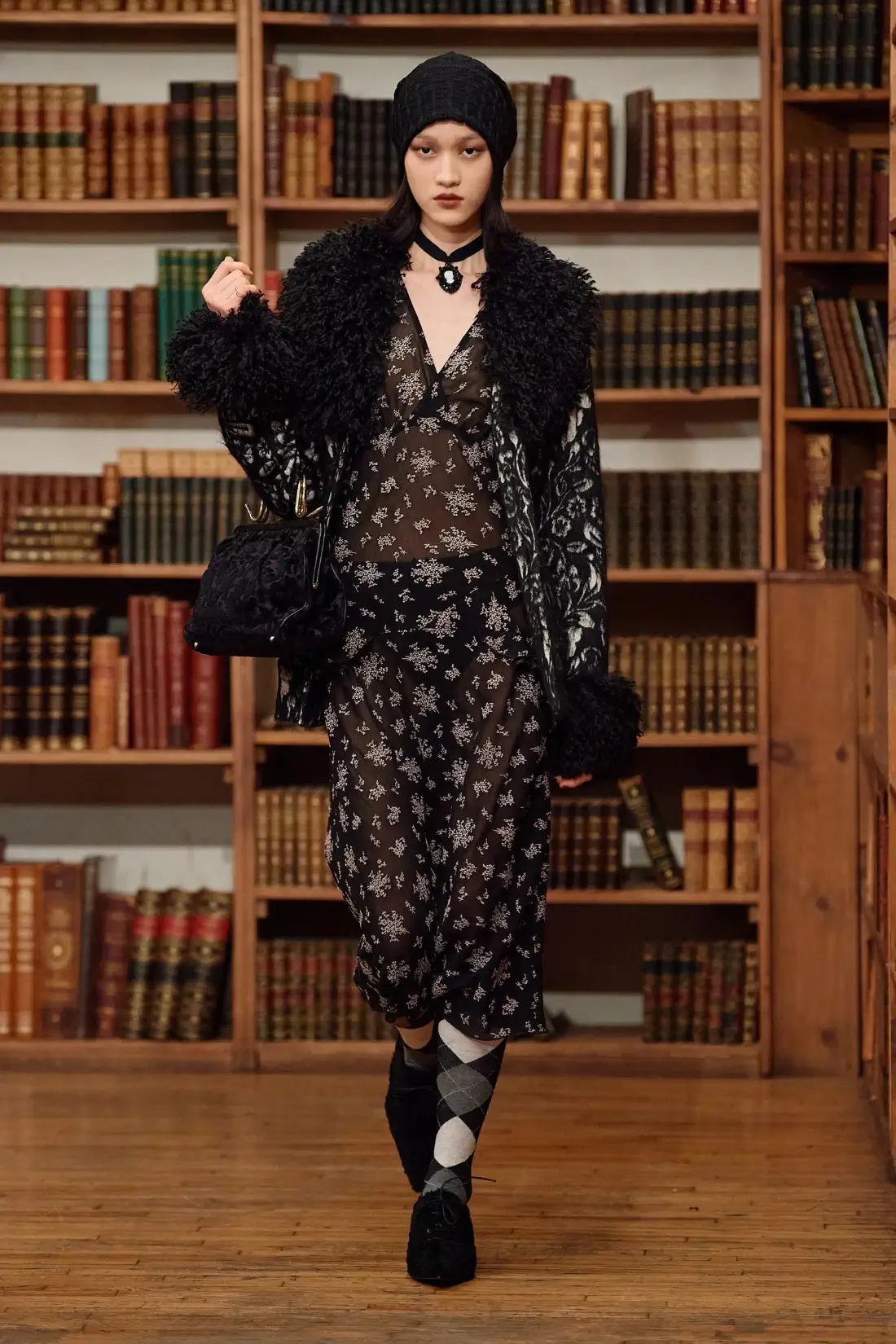 Anna Sui Fall/Winter 2024 - New York Fashion Week - fashionotography