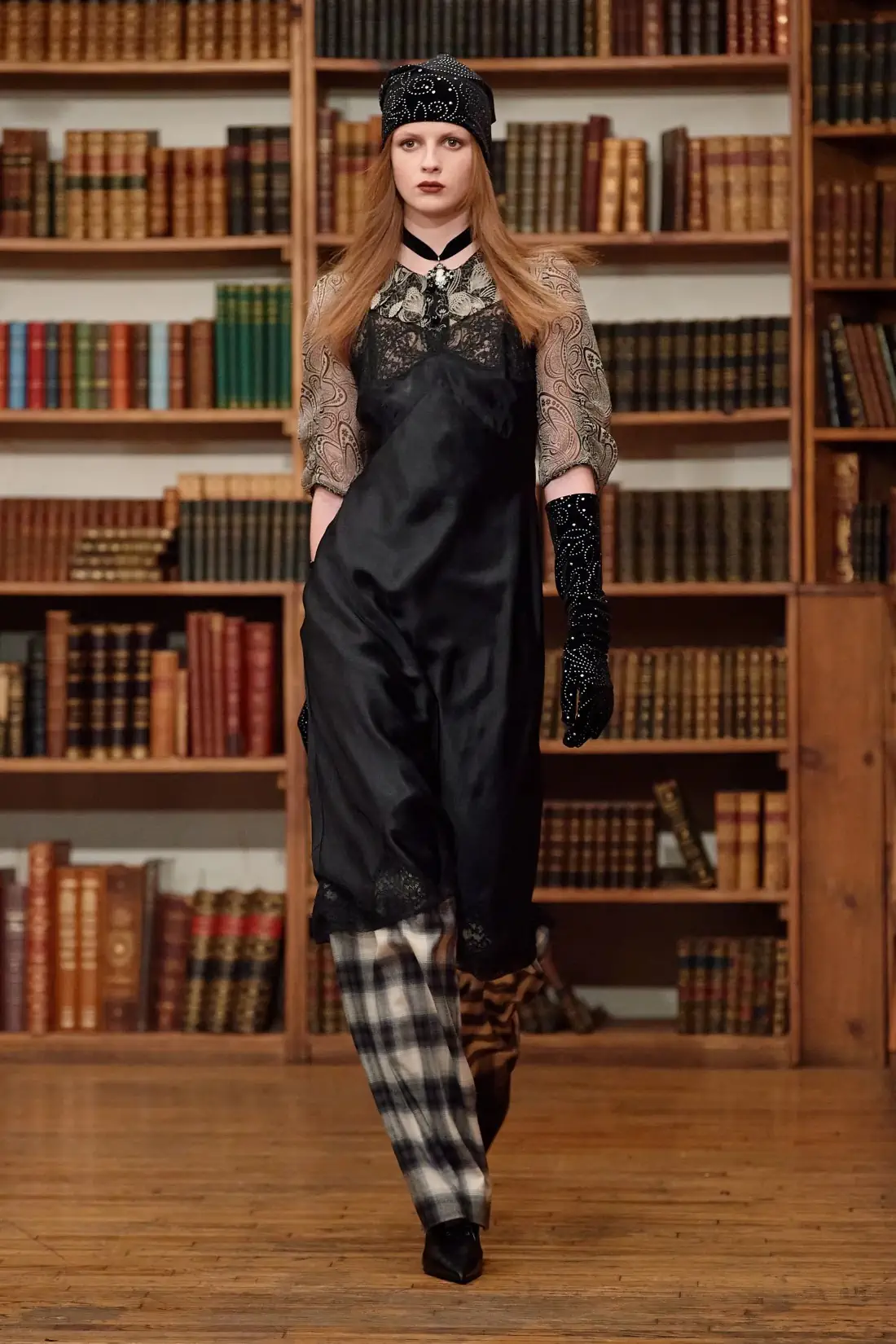 Anna Sui Fall/Winter 2024 - New York Fashion Week - fashionotography