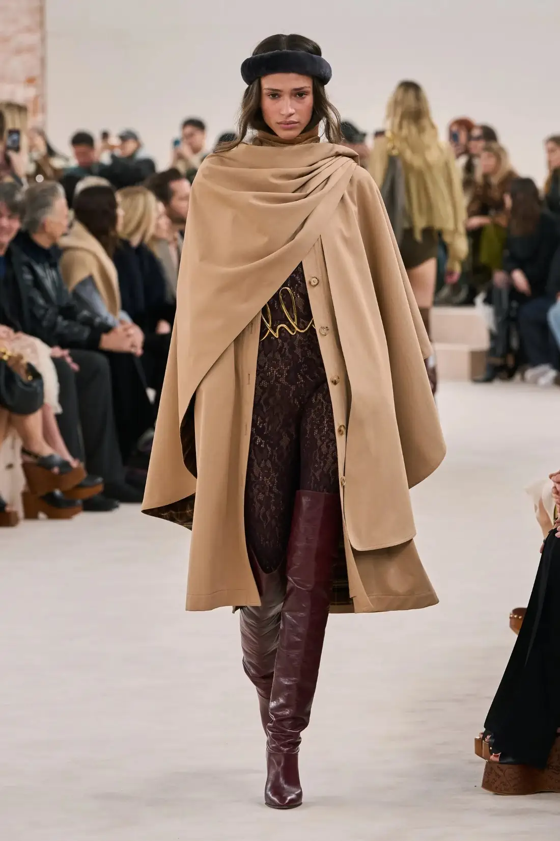 Chloé Fall/Winter 2024 - Paris Fashion Week - fashionotography
