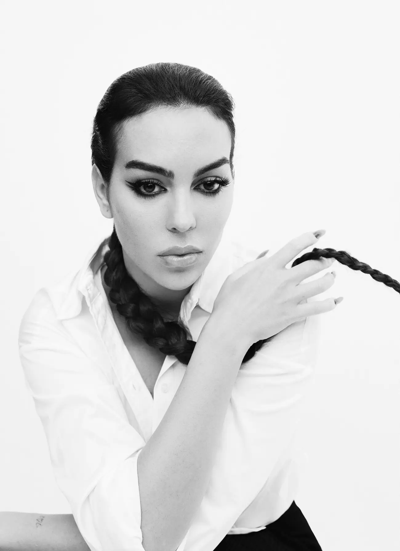 Georgina Rodríguez covers Vogue Mexico & Latin America February 2024 by Javier Biosca