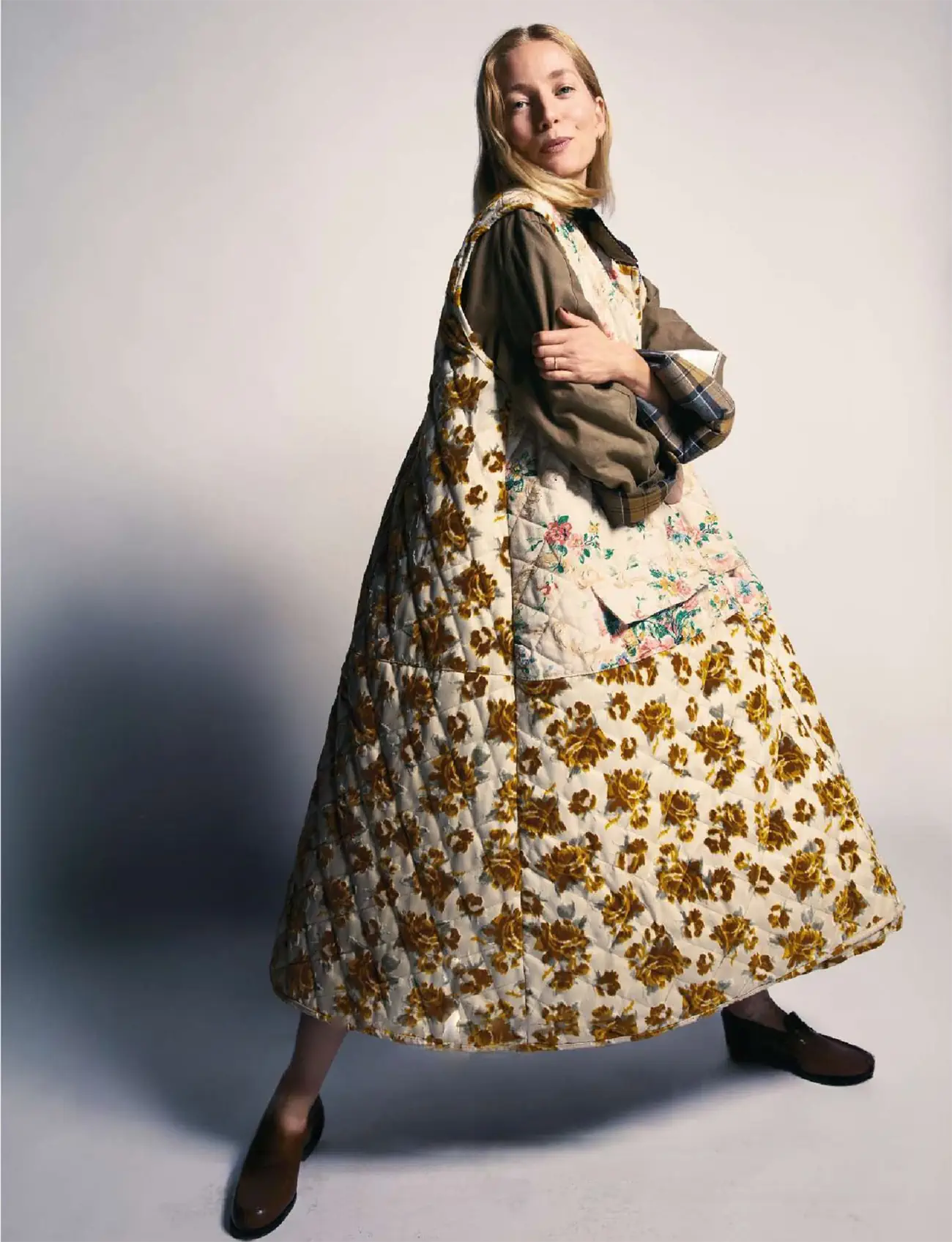 Lucie de la Falaise in Max Mara on Elle France March 21st, 2024 cover ...