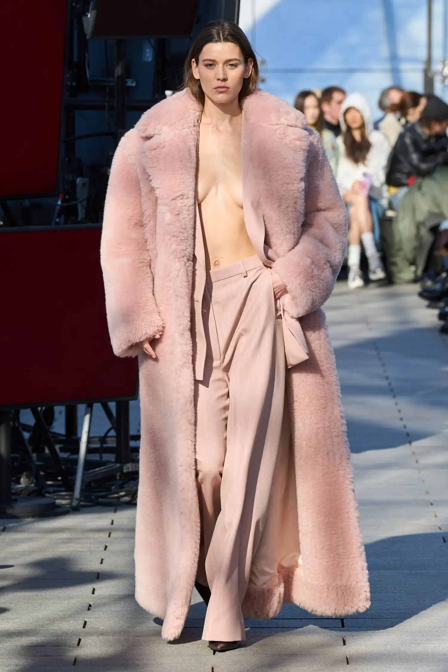 Stella McCartney Fall-Winter 2024 - Paris Fashion Week