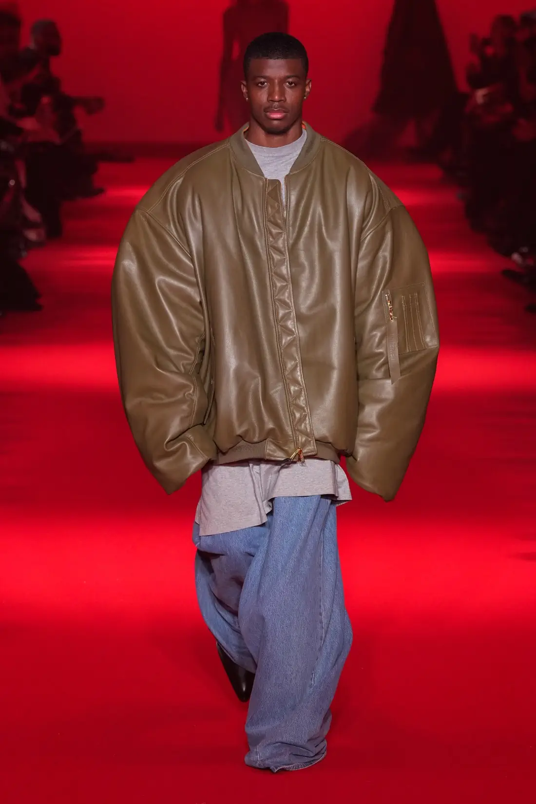 Vetements Fall/Winter 2024 - Paris Fashion Week - fashionotography