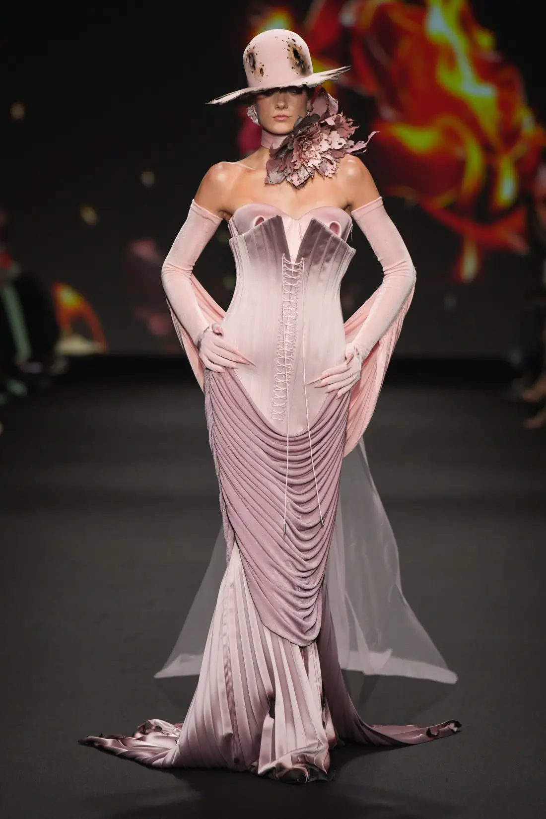 Robert Wun Haute Couture Fall/Winter 2024 - fashionotography
